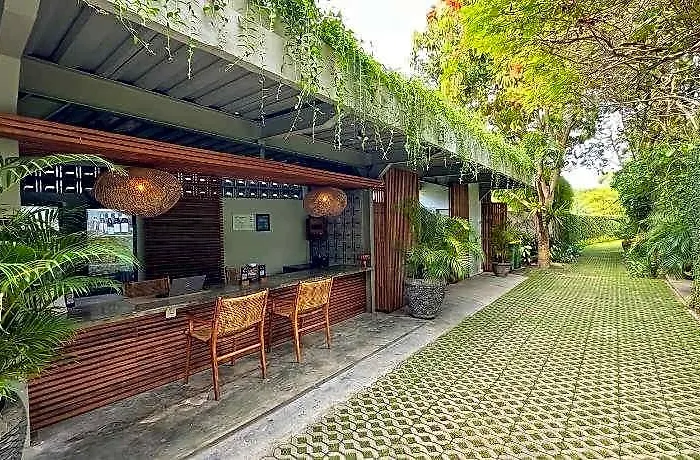 Zin Berawa & 5* Petitenget (Seminyak)
